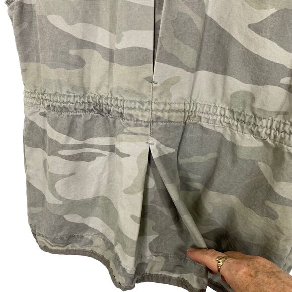 Abercrombie & Fitch Vest Womens Small Green Camouflage Snap Pockets Cinch Waist - Picture 9 of 13
